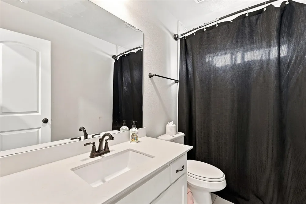 1104 Stallion Lane Justin, TX 76247