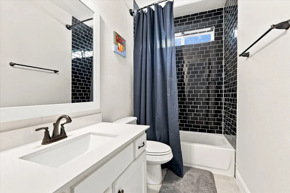 1104 Stallion Lane Justin, TX 76247
