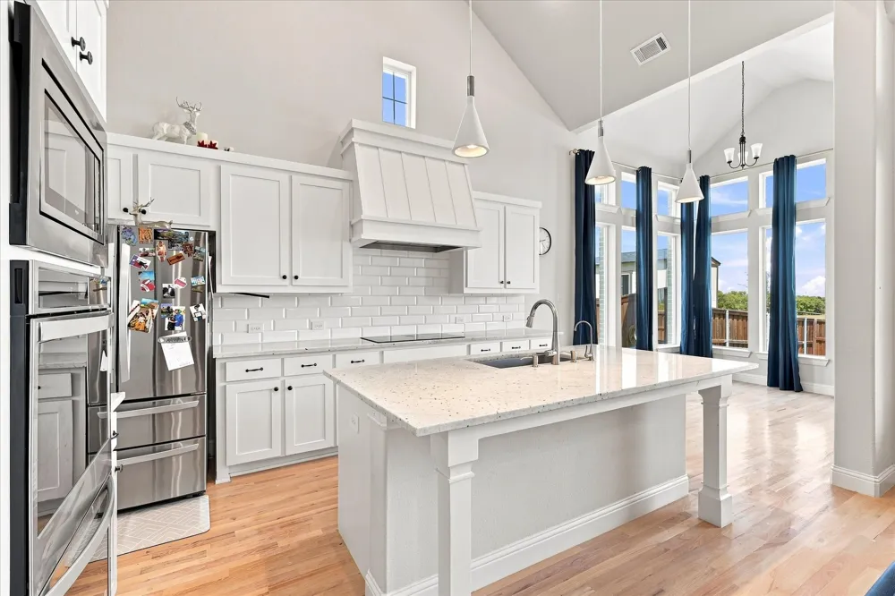 1104 Stallion Lane Justin, TX 76247