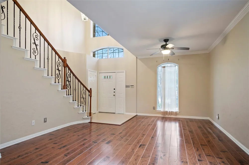 3777 Meadowcreek Circle Addison, TX 75001