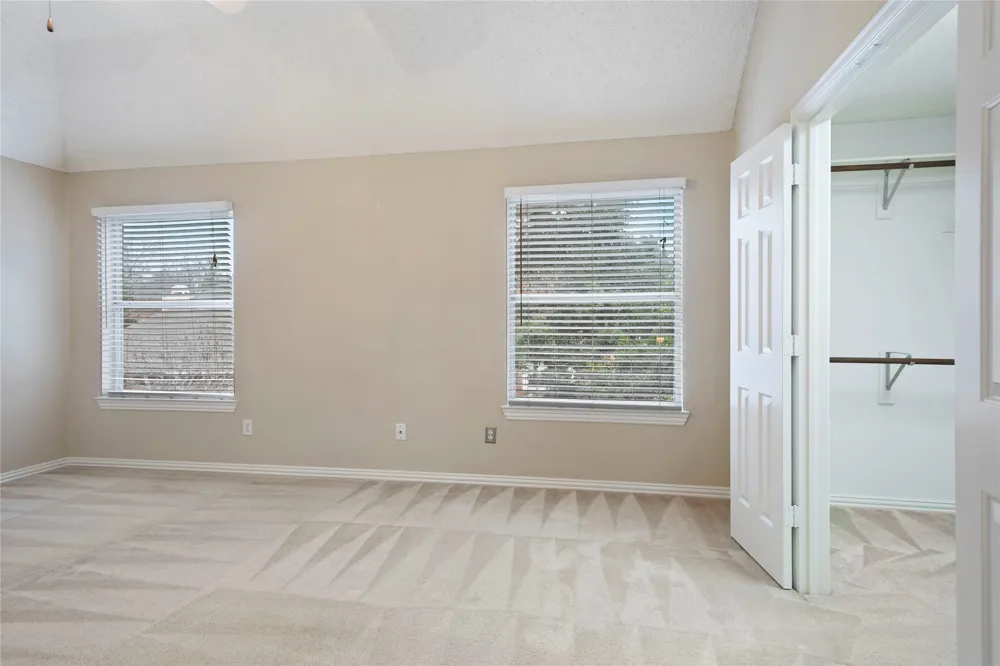 3777 Meadowcreek Circle Addison, TX 75001