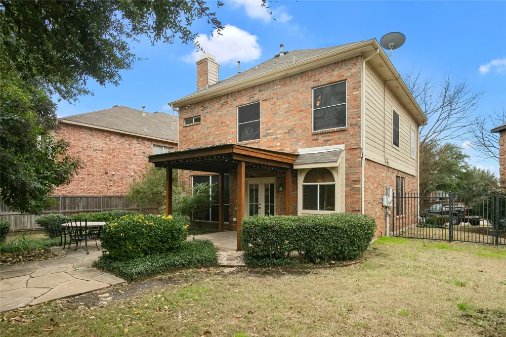 3777 Meadowcreek Circle Addison, TX 75001