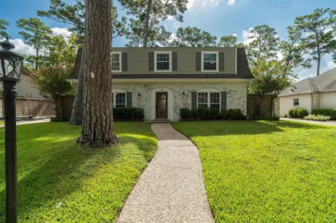 726 Thistlewood Drive