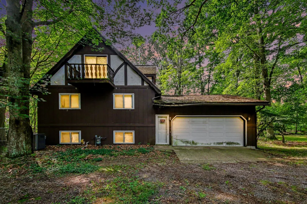 6700 Wildwood Drive West Olive, MI 49460