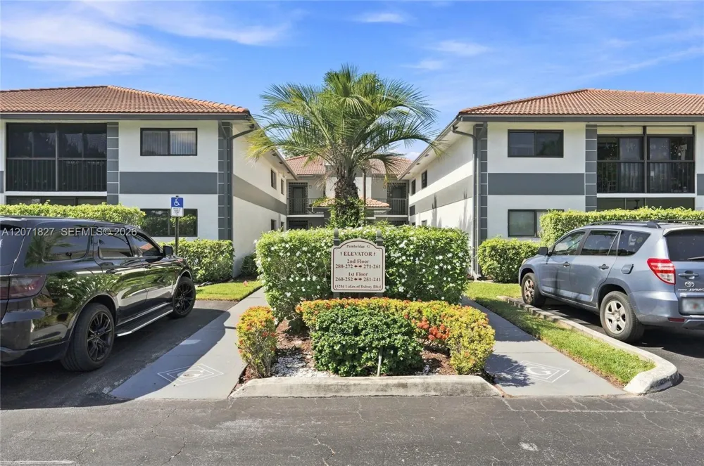 15234 Lakes Of Delray Blvd #250 Delray Beach, FL 33484