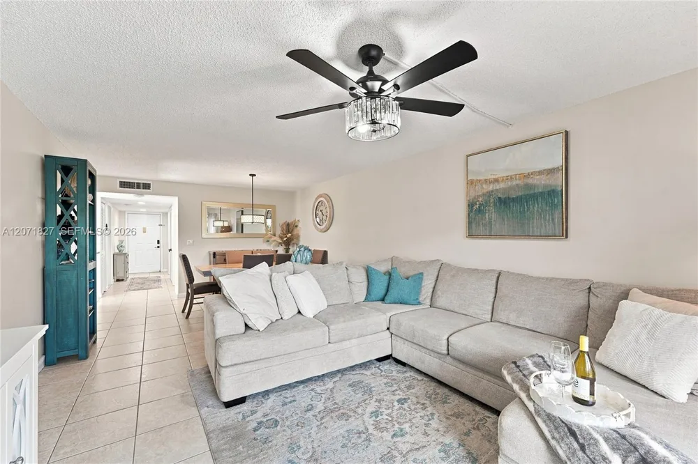 15234 Lakes Of Delray Blvd #250 Delray Beach, FL 33484