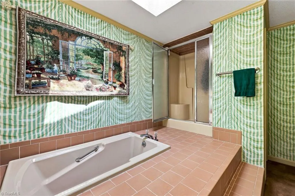4401 Oakview Drive Trinity, NC 27370