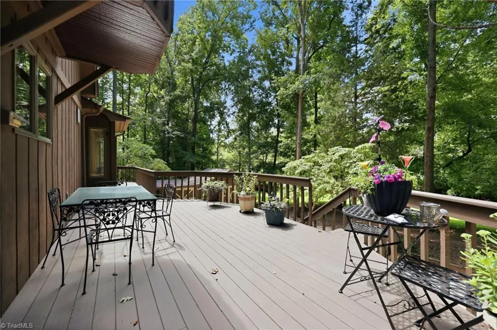 4401 Oakview Drive Trinity, NC 27370