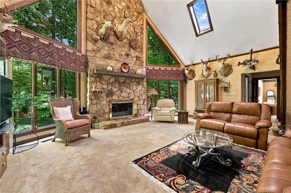 4401 Oakview Drive Trinity, NC 27370