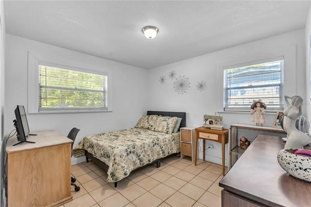 7903 LEMANS DRIVE Jacksonville, FL 32210