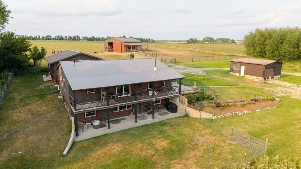 3381 119th Avenue SE Valley City, ND 58072