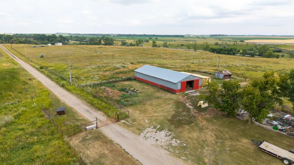 3381 119th Avenue SE Valley City, ND 58072