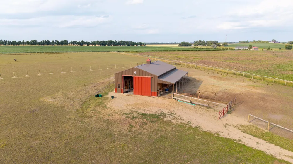 3381 119th Avenue SE Valley City, ND 58072