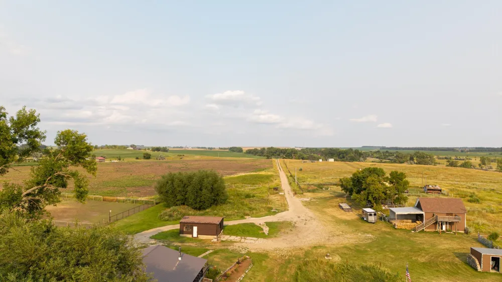 3381 119th Avenue SE Valley City, ND 58072