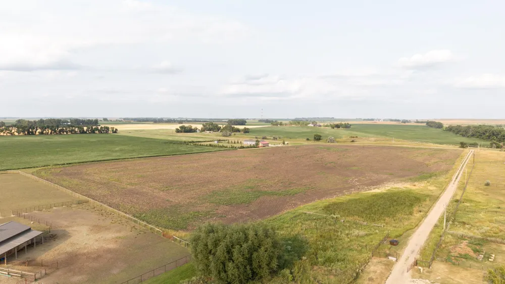 3381 119th Avenue SE Valley City, ND 58072