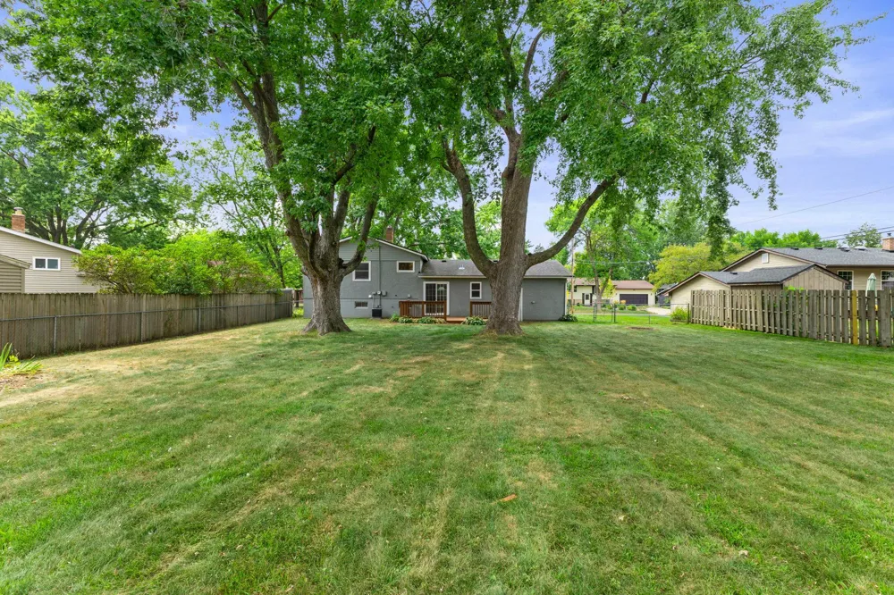 3684 Prairie Road White Bear Lake, MN 55110