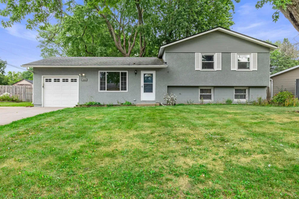 3684 Prairie Road White Bear Lake, MN 55110