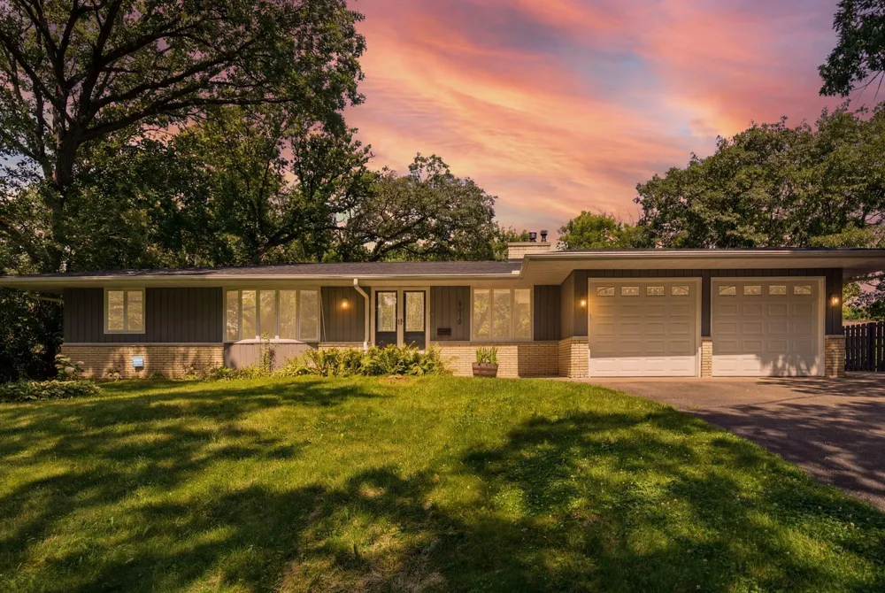 5010 Diane Drive Minnetonka, MN 55343