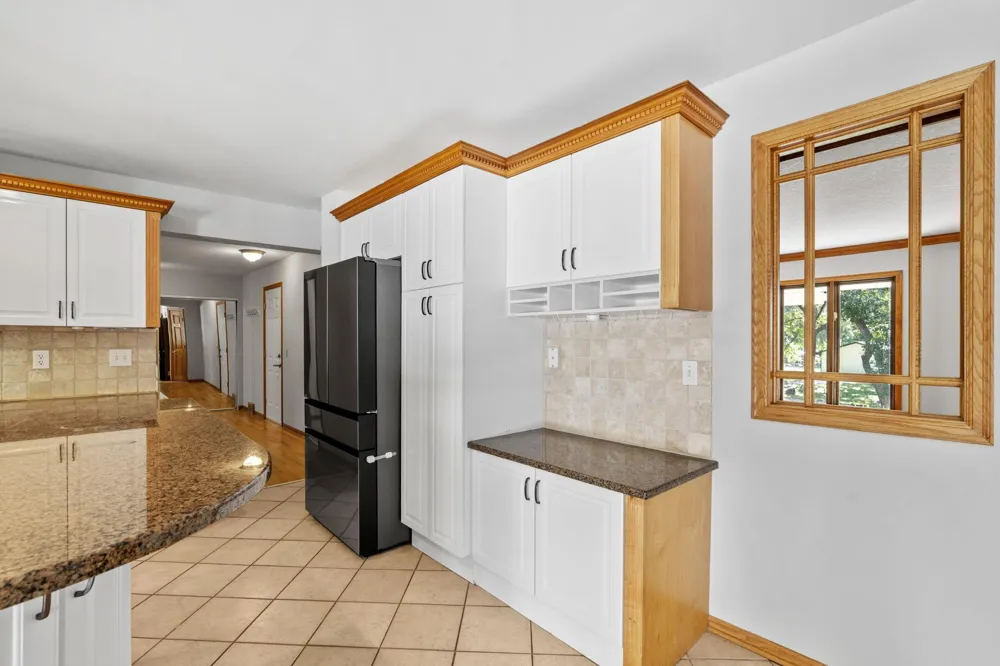 5010 Diane Drive Minnetonka, MN 55343