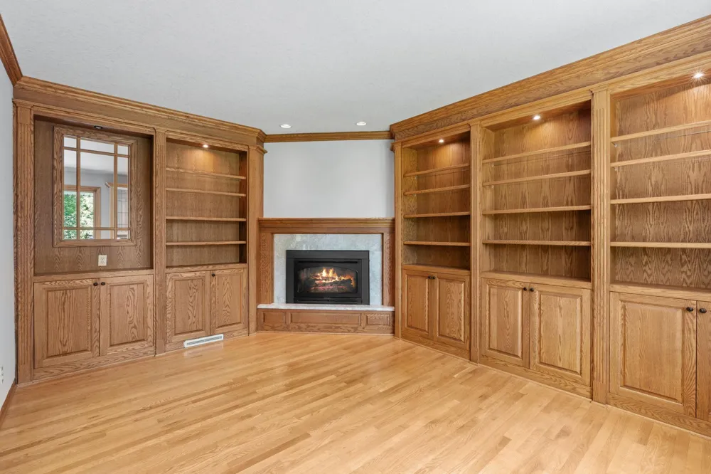 5010 Diane Drive Minnetonka, MN 55343