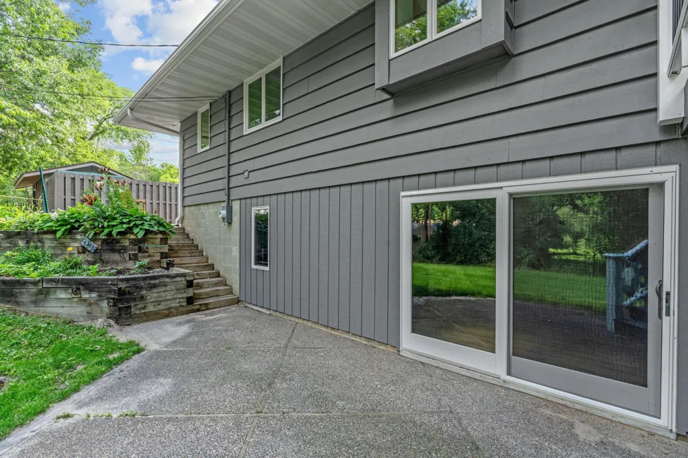 5010 Diane Drive Minnetonka, MN 55343