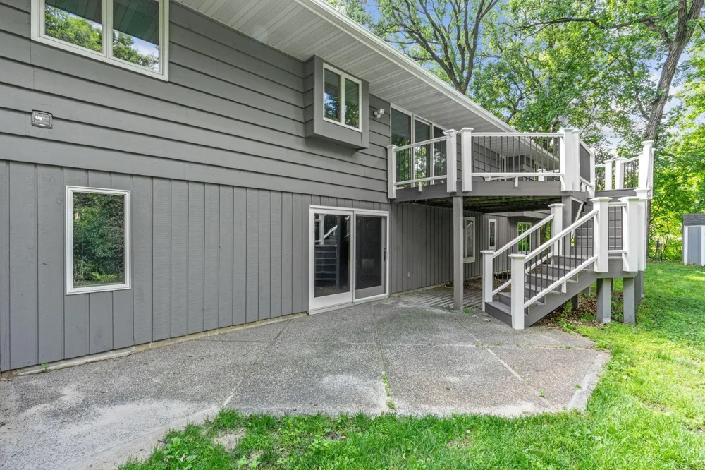 5010 Diane Drive Minnetonka, MN 55343