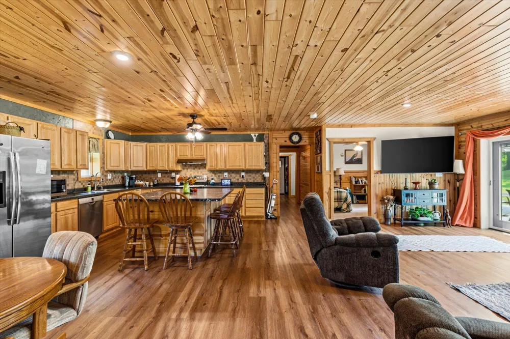 25256 Groningen Road Sandstone, MN 55072