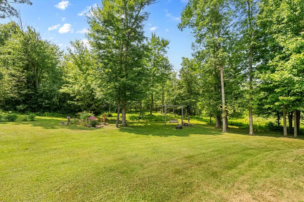 25256 Groningen Road Sandstone, MN 55072