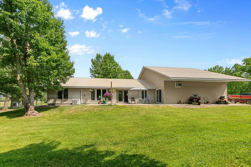 25256 Groningen Road Sandstone, MN 55072
