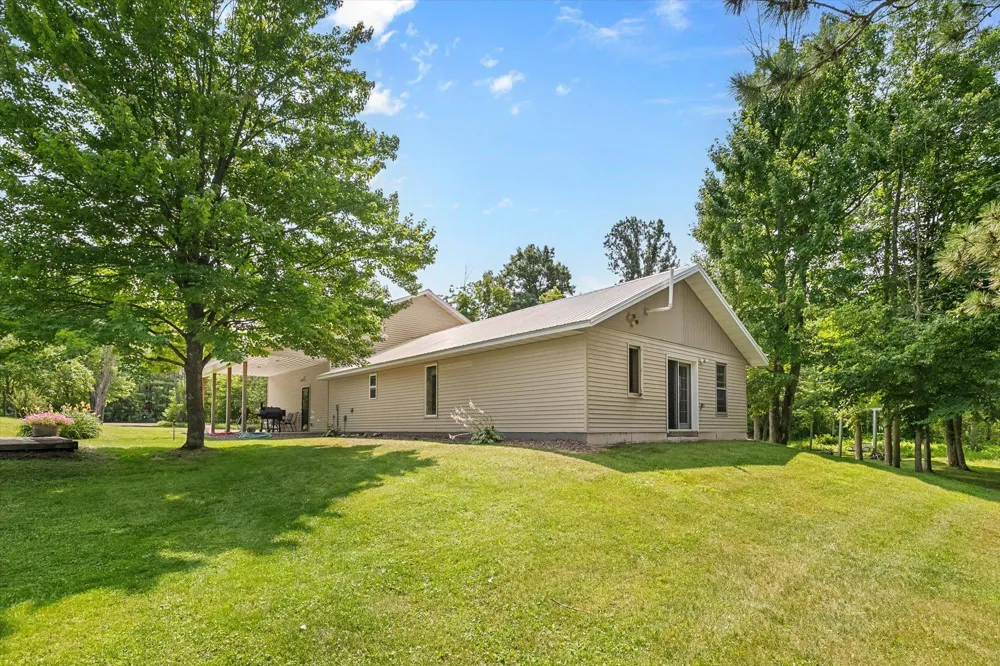 25256 Groningen Road Sandstone, MN 55072