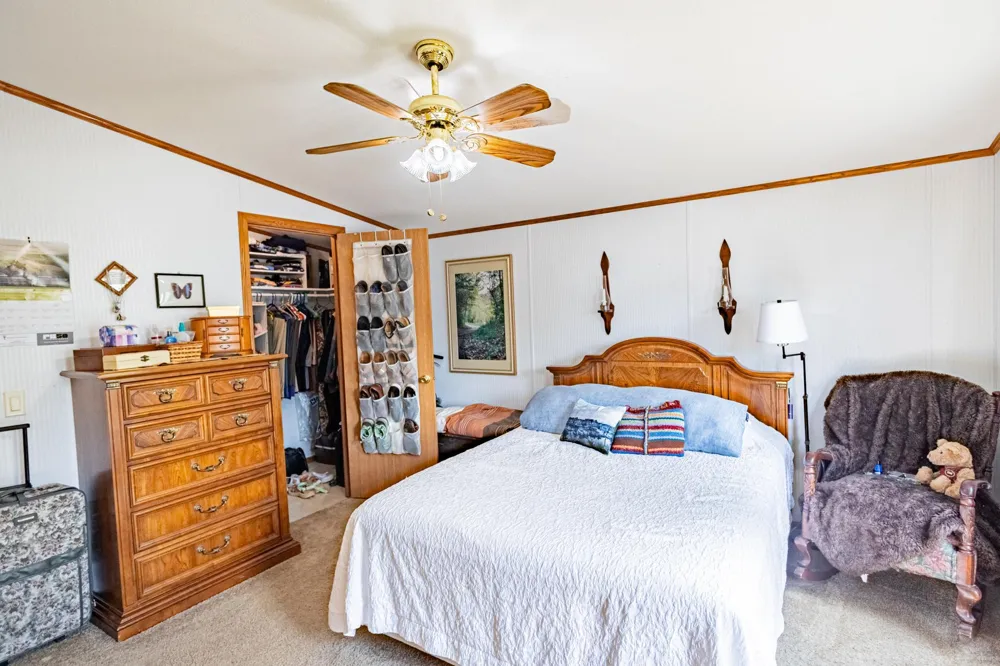 1390 Birchview Drive Maplewood, MN 55119
