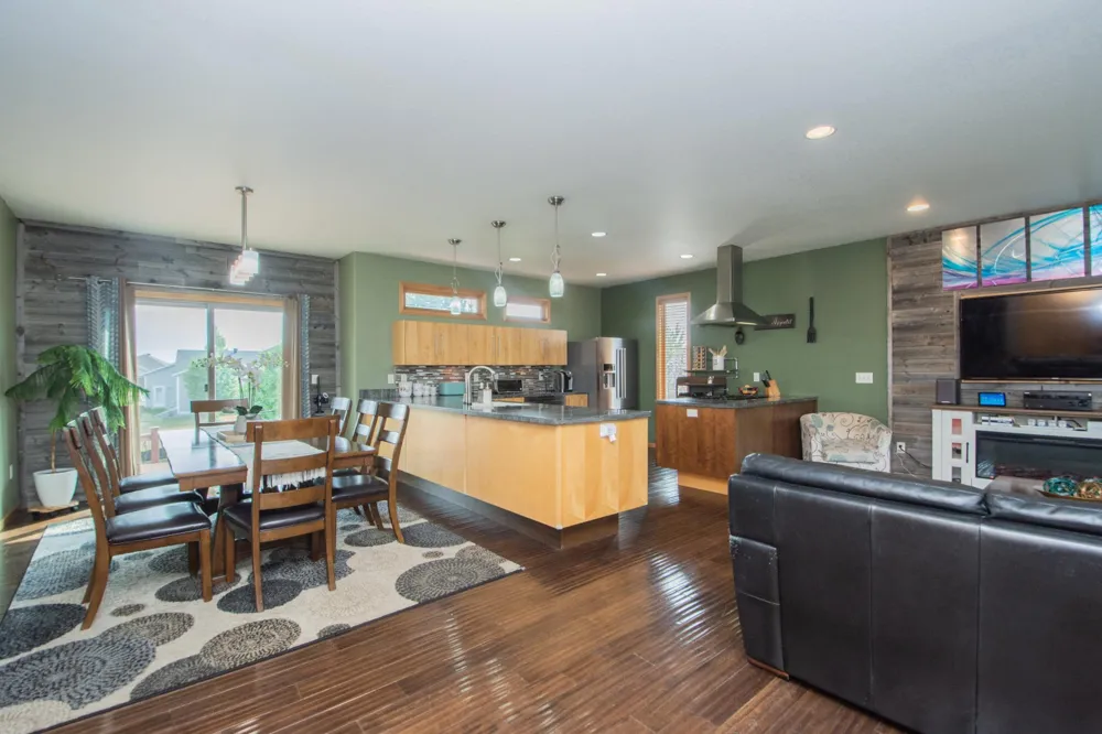 2304 36th Street S Moorhead, MN 56560