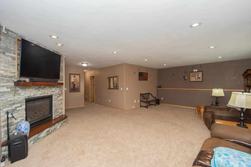 2304 36th Street S Moorhead, MN 56560