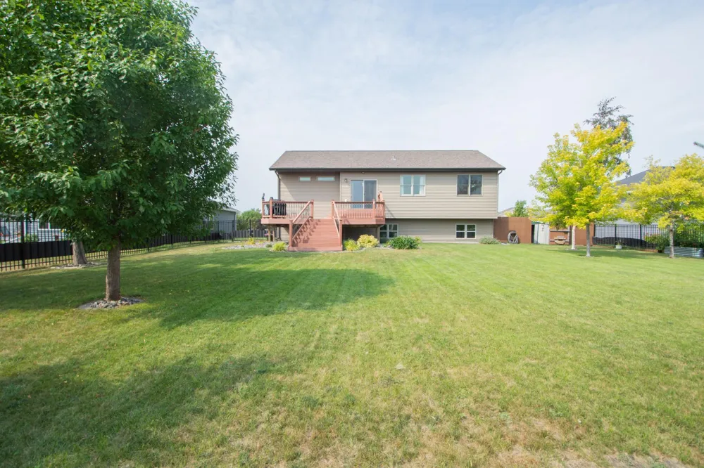 2304 36th Street S Moorhead, MN 56560