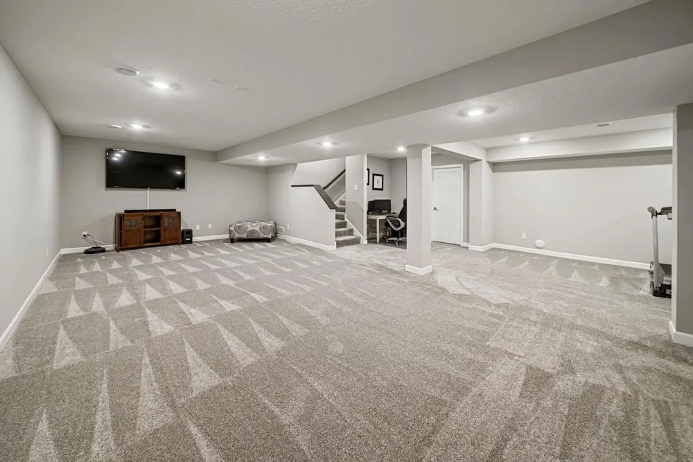 6368 Apple Court Inver Grove Heights, MN 55077