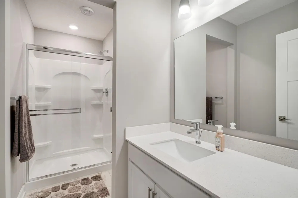 6368 Apple Court Inver Grove Heights, MN 55077