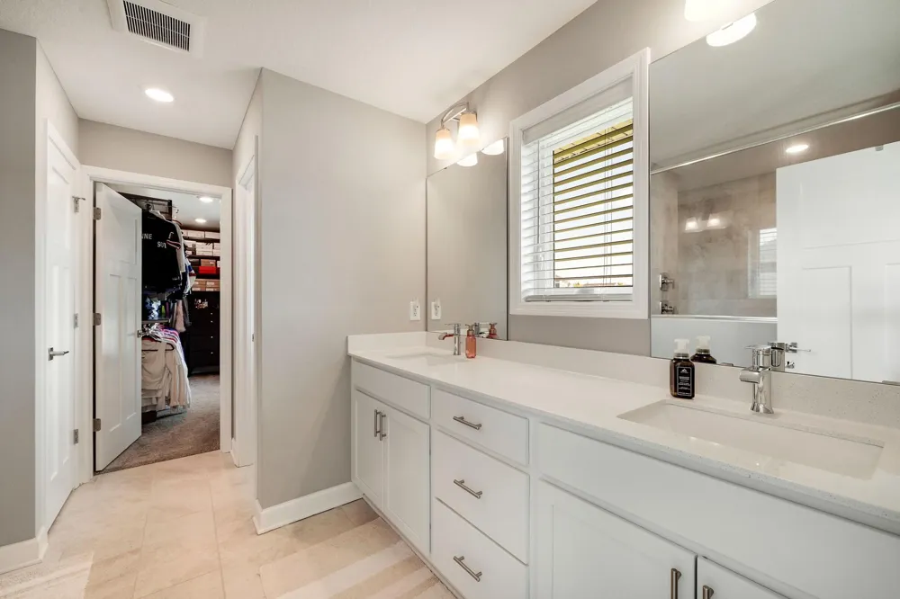 6368 Apple Court Inver Grove Heights, MN 55077