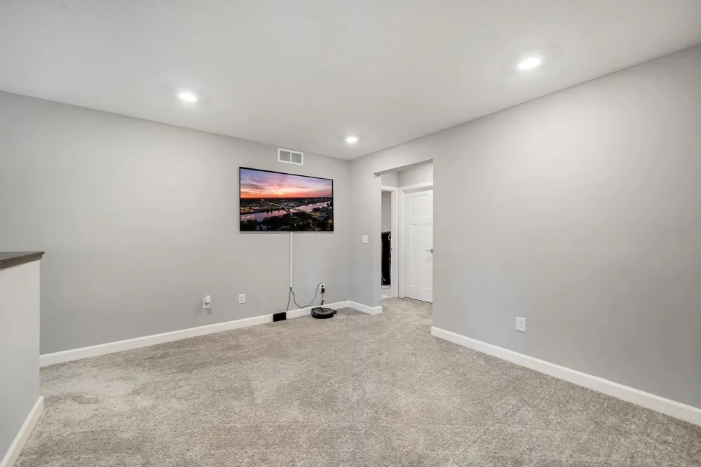 6368 Apple Court Inver Grove Heights, MN 55077