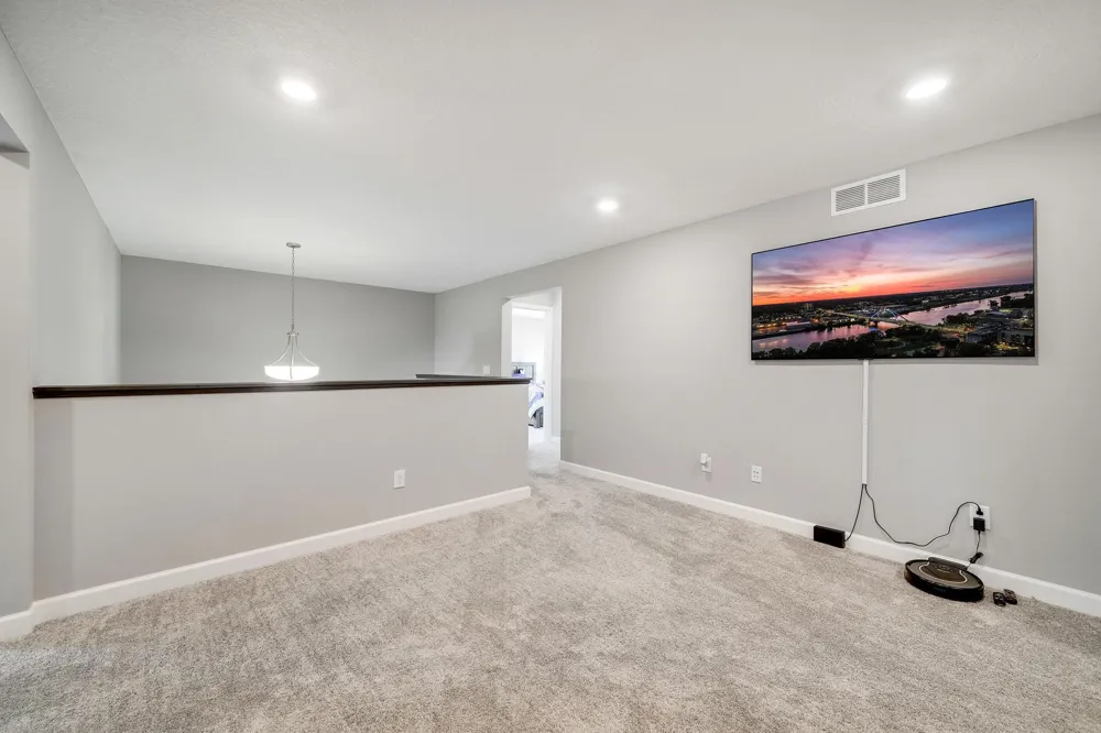 6368 Apple Court Inver Grove Heights, MN 55077