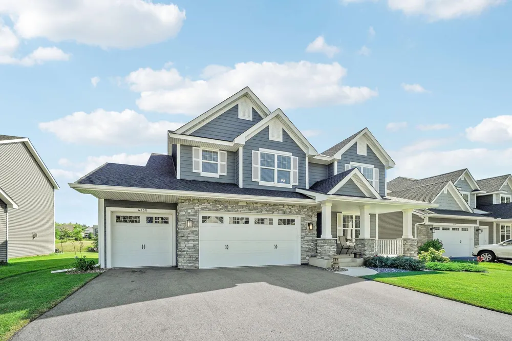6368 Apple Court Inver Grove Heights, MN 55077