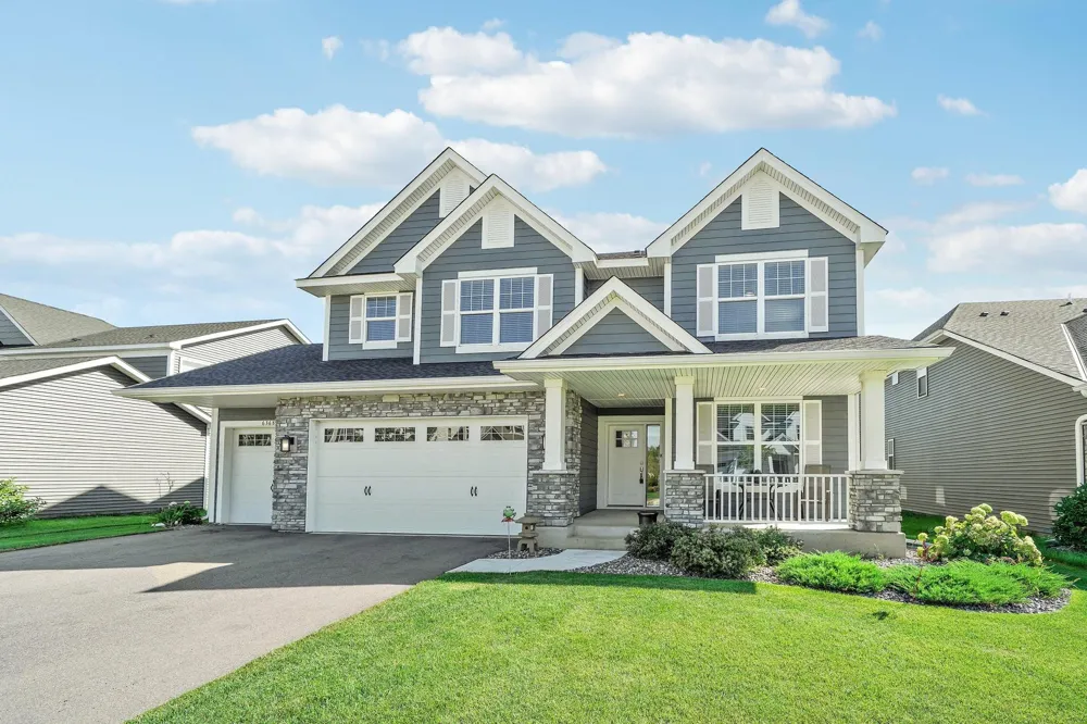 6368 Apple Court Inver Grove Heights, MN 55077