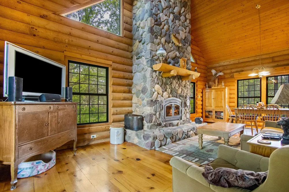4639 Sand Lake Road Moose Lake, MN 55767