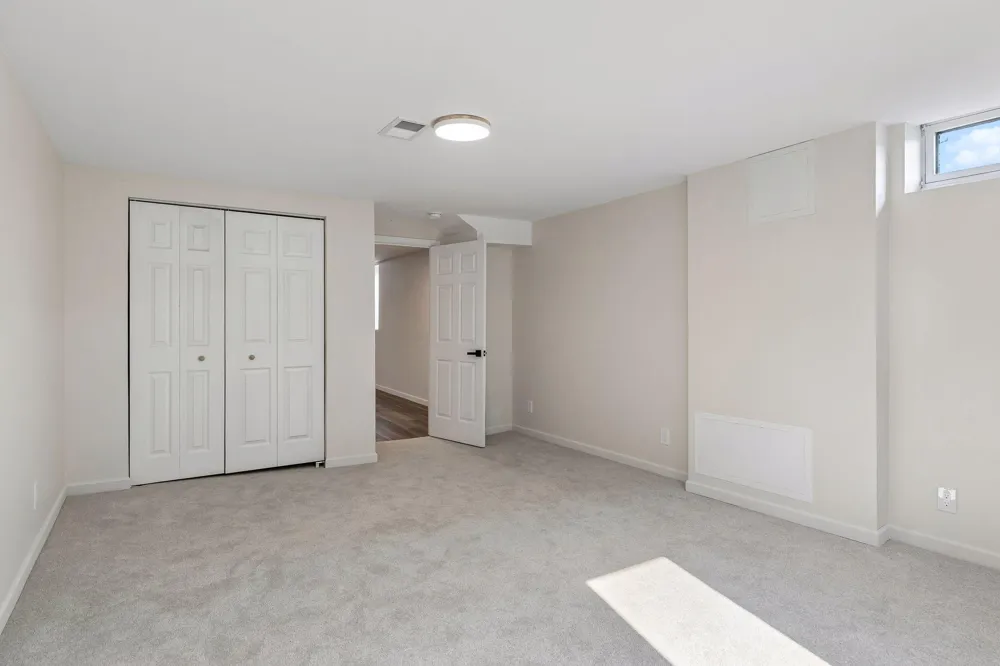 1432 County Road B West W Roseville, MN 55113