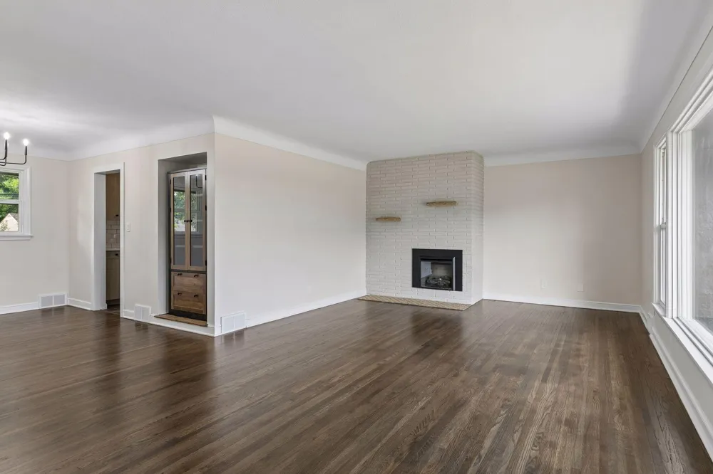 1432 County Road B West W Roseville, MN 55113