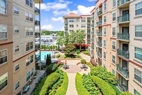 230 E Ponce De Leon Avenue #409