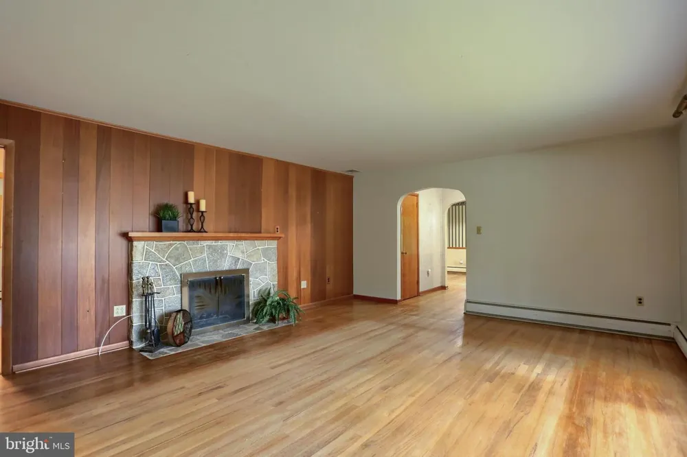 480 SAINT JOHNS DRIVE Camp Hill, PA 17011