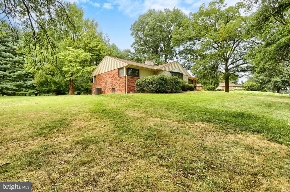 480 SAINT JOHNS DRIVE Camp Hill, PA 17011
