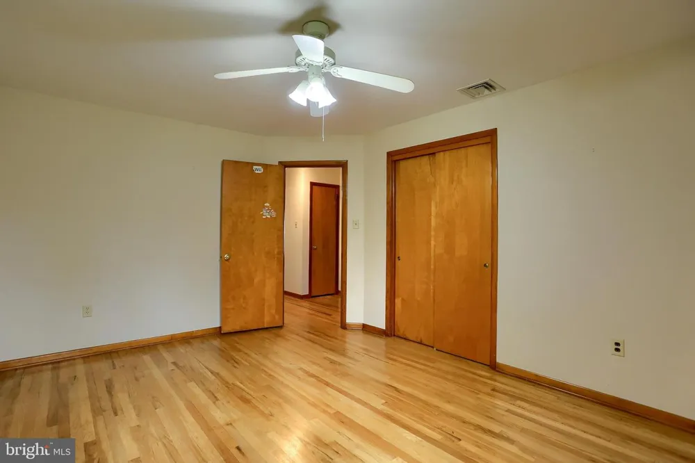 480 SAINT JOHNS DRIVE Camp Hill, PA 17011