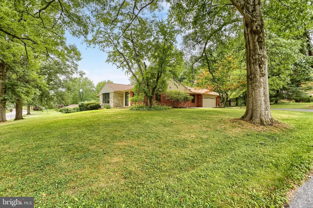 480 SAINT JOHNS DRIVE Camp Hill, PA 17011
