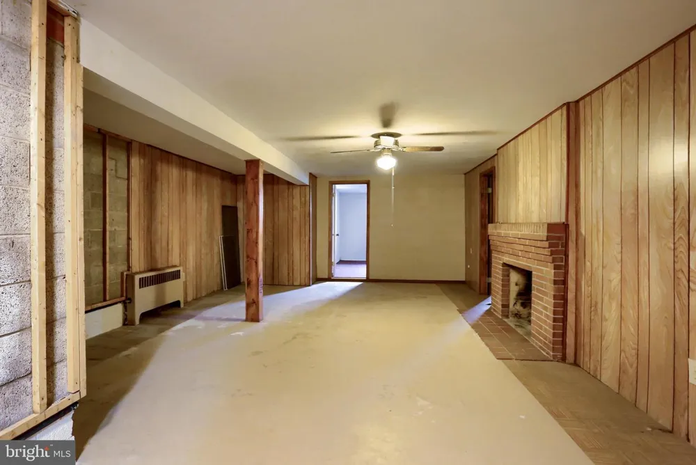 480 SAINT JOHNS DRIVE Camp Hill, PA 17011